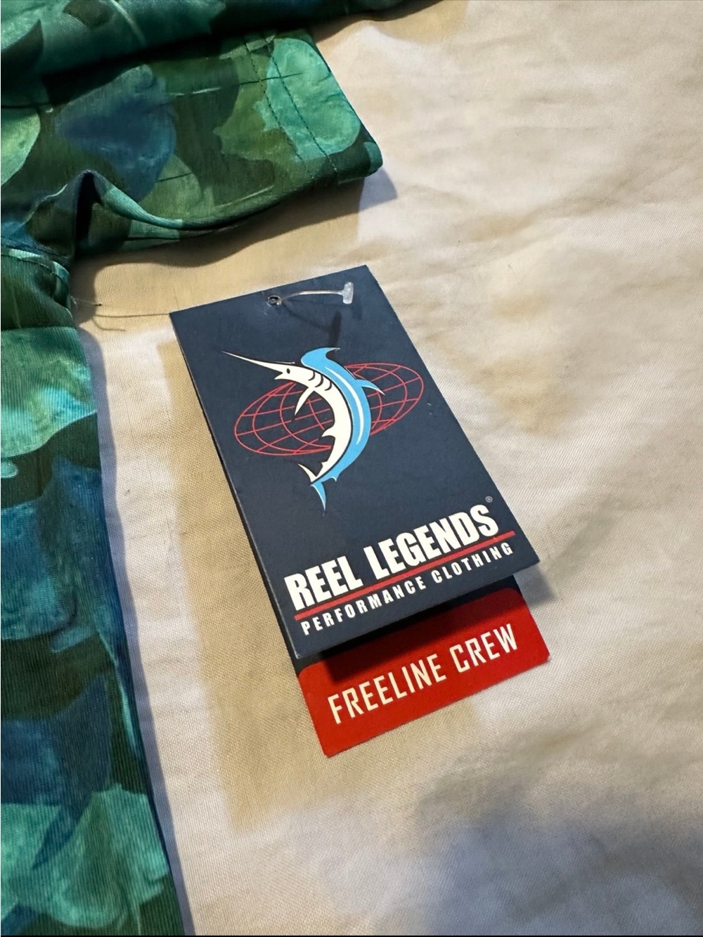 NWT Reel Legends Freeline Crew Stingray print Shirt XL - Picture 7 of 8